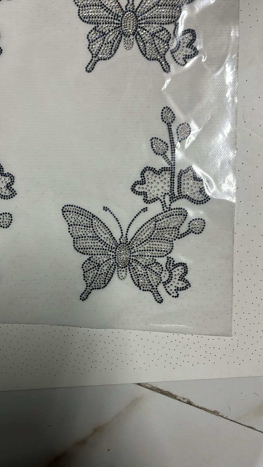 Sample rhinestone stciker for floral designs