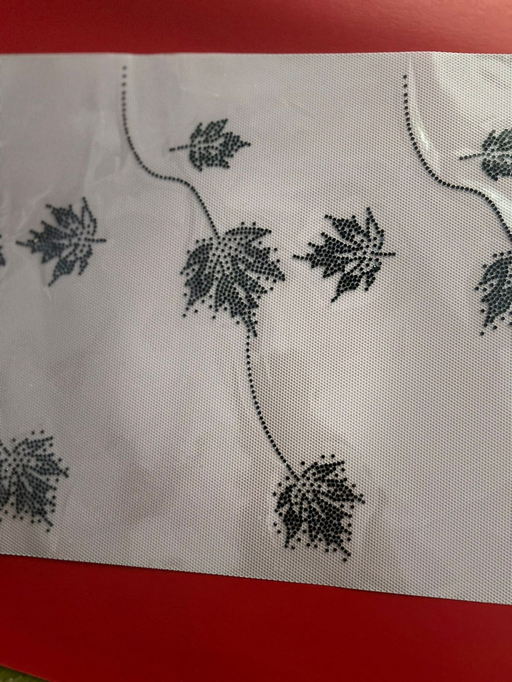 Maple Leaf Vine Rhinestone Hotfix Sticker | One-Side Placement | Black Iron-On Transfer for Men's Shirts