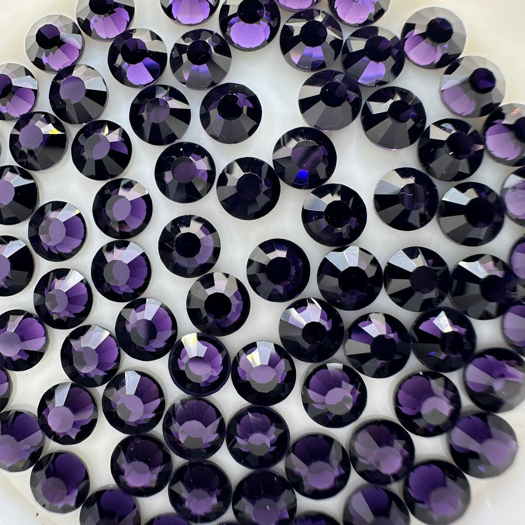 Tanzanite Hotfix Rhinestones Iron-On Transfer for T-Shirts & Apparel