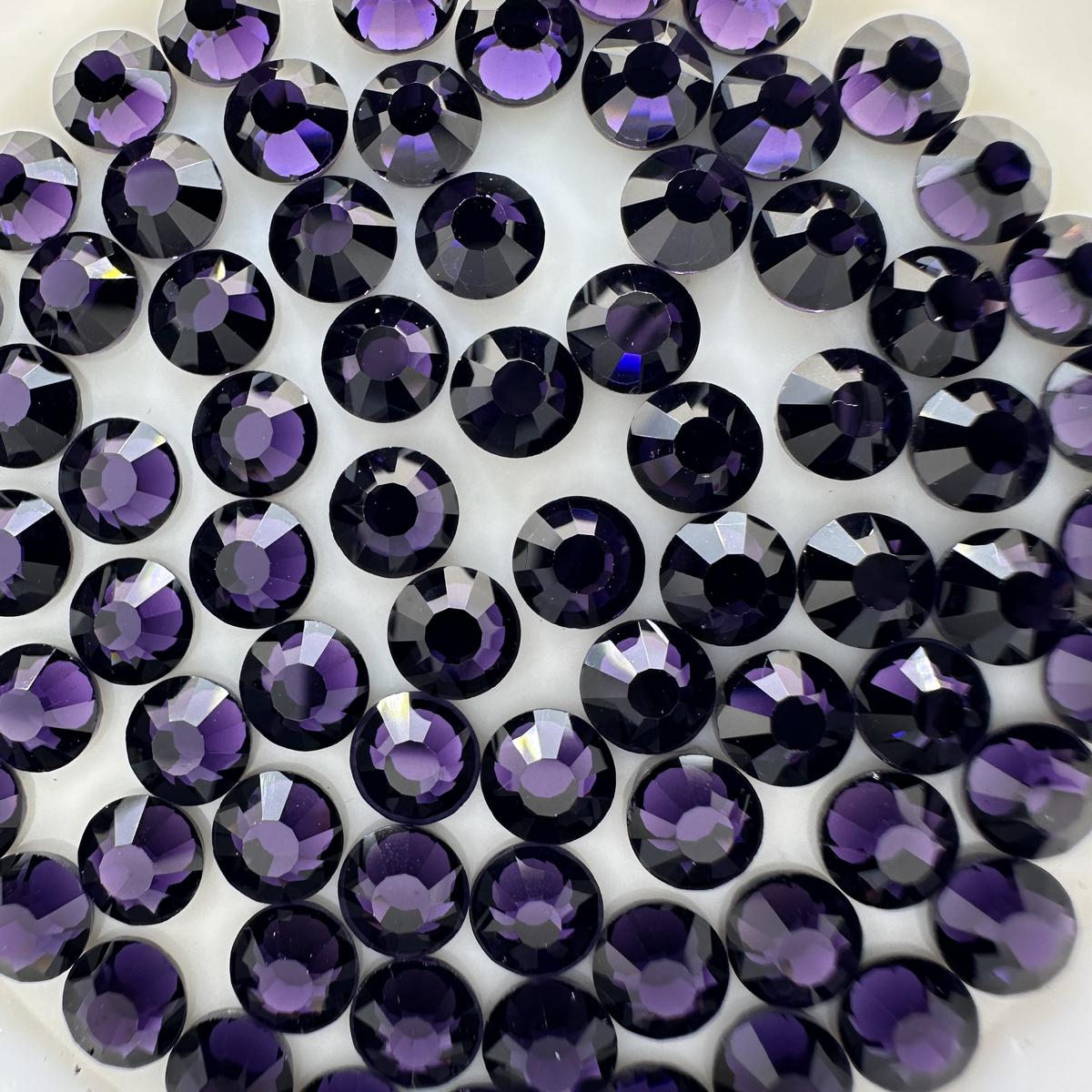 Tanzanite Hotfix Rhinestones Iron-On Transfer for T-Shirts & Apparel