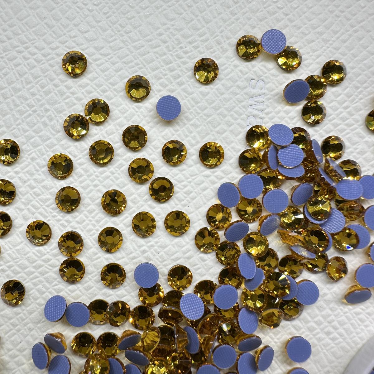 Topaz Hotfix Rhinestones Iron-On Transfer for T-Shirts & Apparel