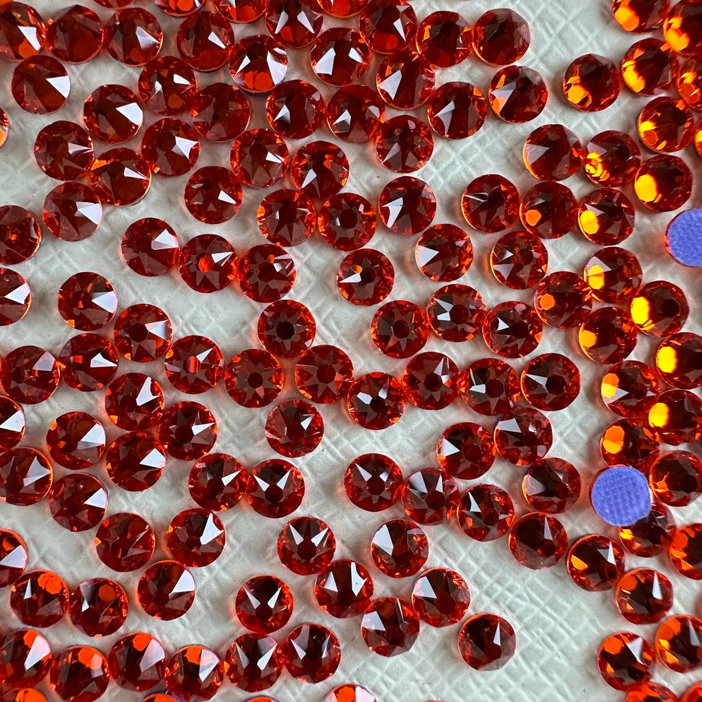 Hyacinth Diamond Hotfix Rhinestones Iron-On Transfer for T-Shirts & Apparel