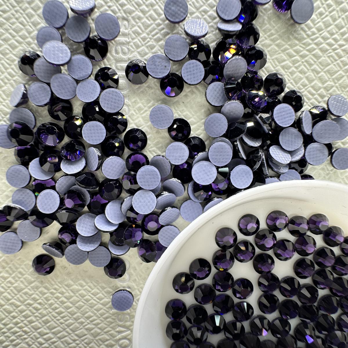 Tanzanite Hotfix Rhinestones Iron-On Transfer for T-Shirts & Apparel