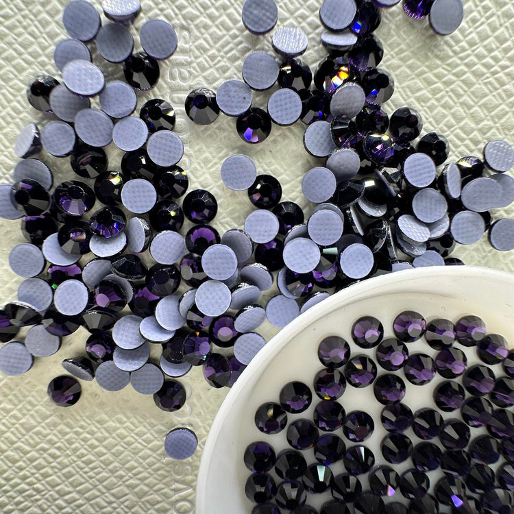 Tanzanite Hotfix Rhinestones Iron-On Transfer for T-Shirts & Apparel
