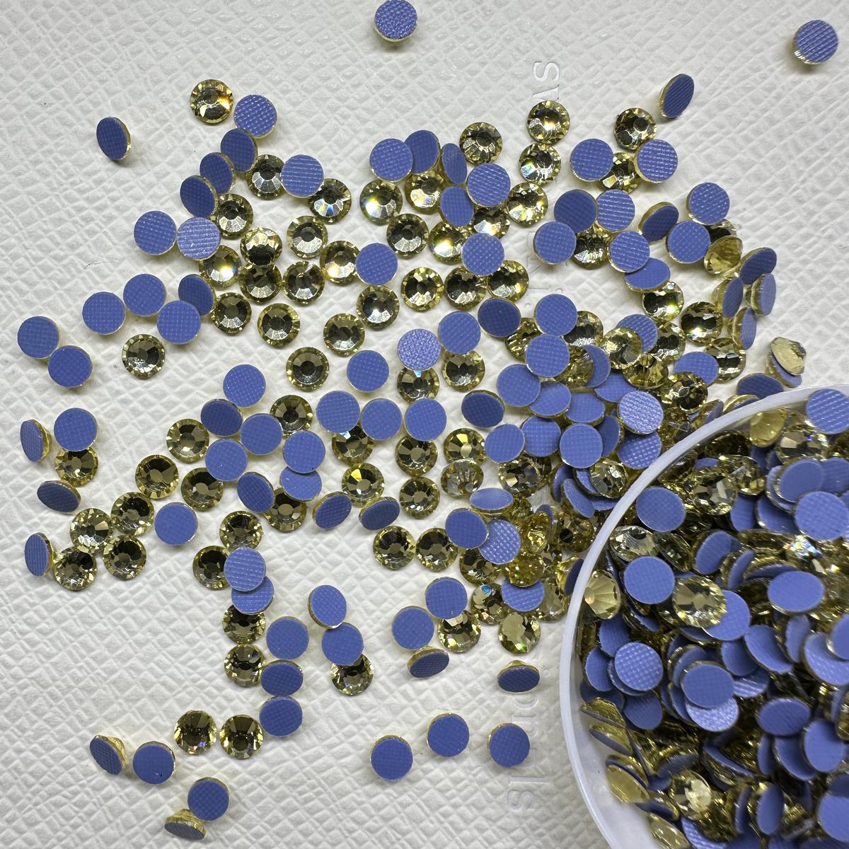 Jonquil Hotfix Rhinestones Iron-On Transfer for T-Shirts & Apparel