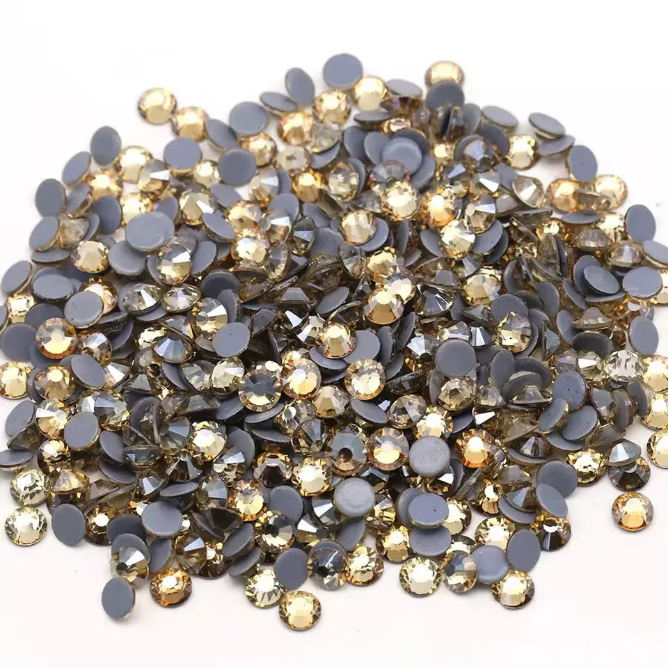 Lt. Colorado Topaz Hotfix Rhinestones Iron-On Transfer for T-Shirts & Apparel